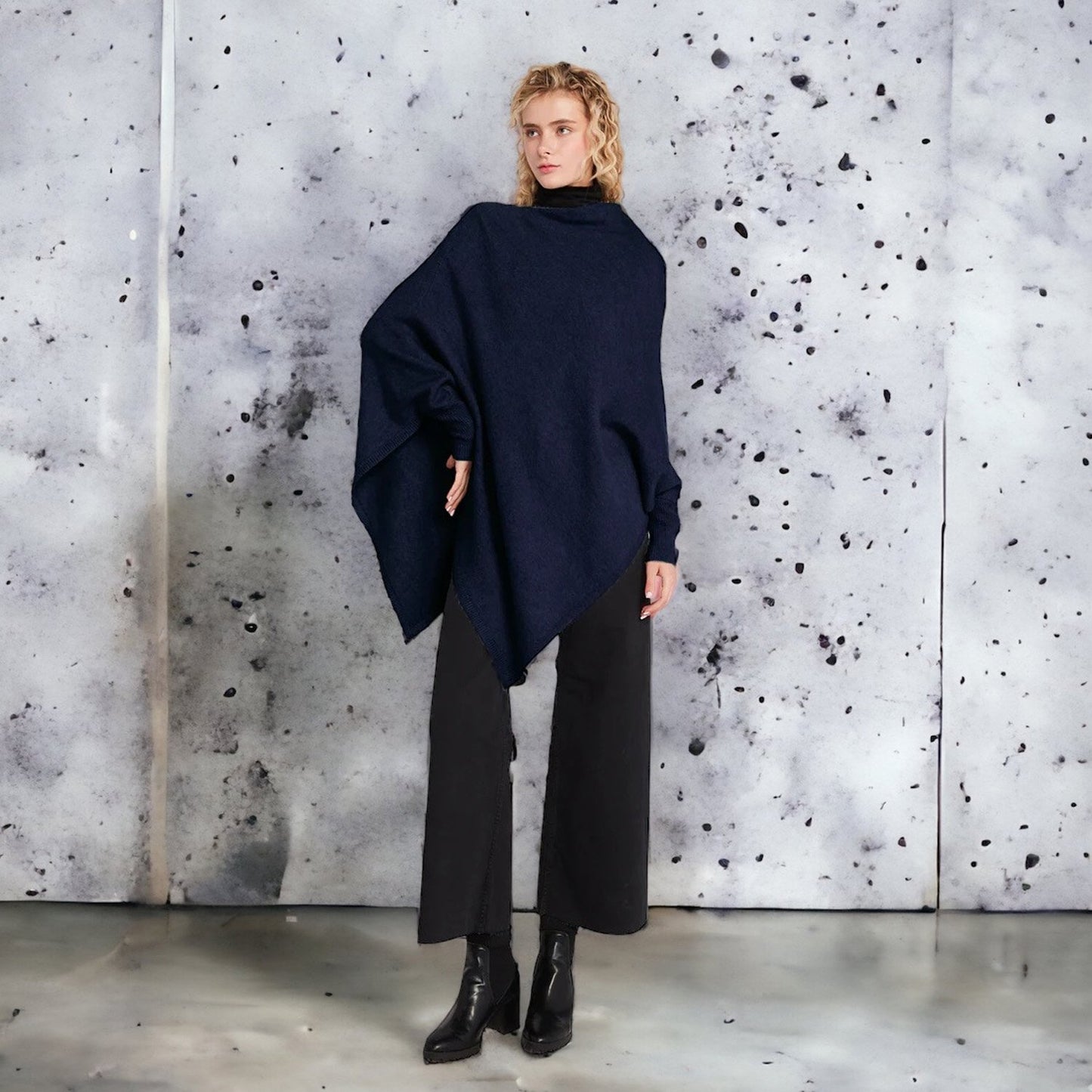 Look by M Triangle Poncho with Sleeves