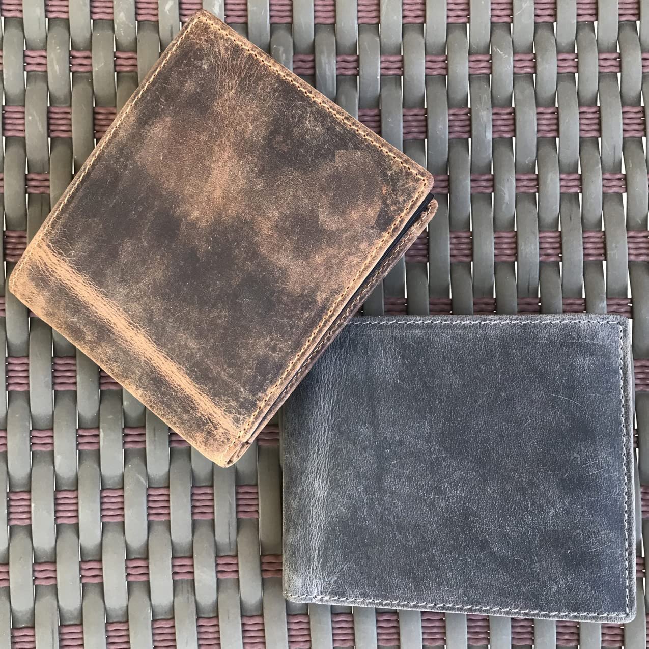 Leather Wallet for Men's-Genuine Washed Calf RFID Blocking Bifold Men Wallet With Coin Pocket (Vertical Flip Stitched Collar, Black)